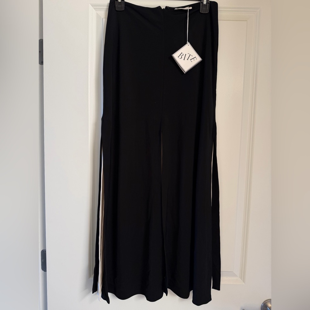 NWT Bite studio Elegant Black Women's Skirt
